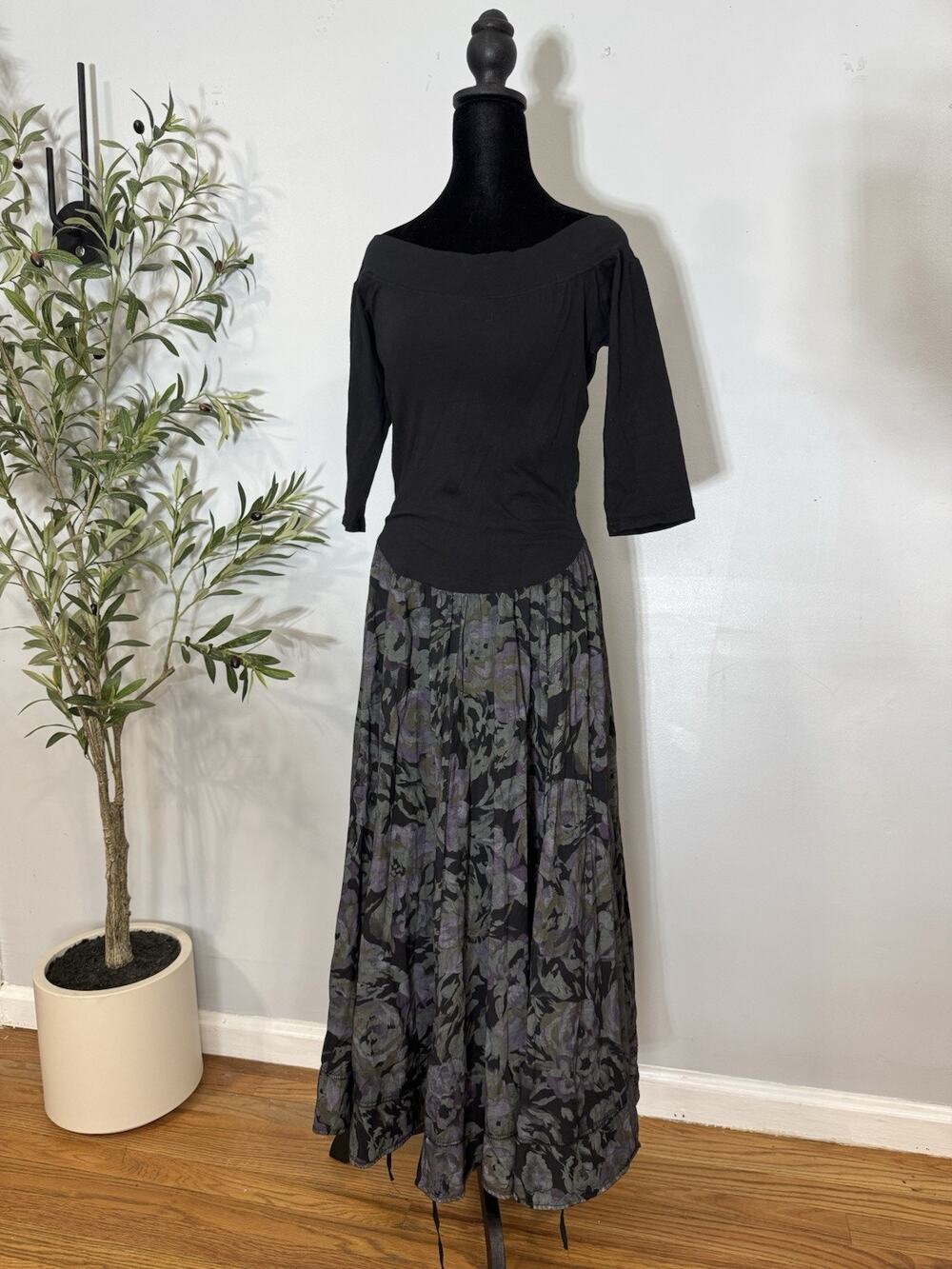 Luna Luz Dress Black Floral Artsy Dress Small 38 EUC Lagenlook Peasant Milkmade